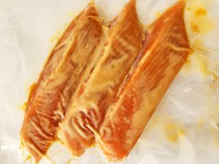 【手造り】桜ますみそ漬けを通販でお取り寄せ